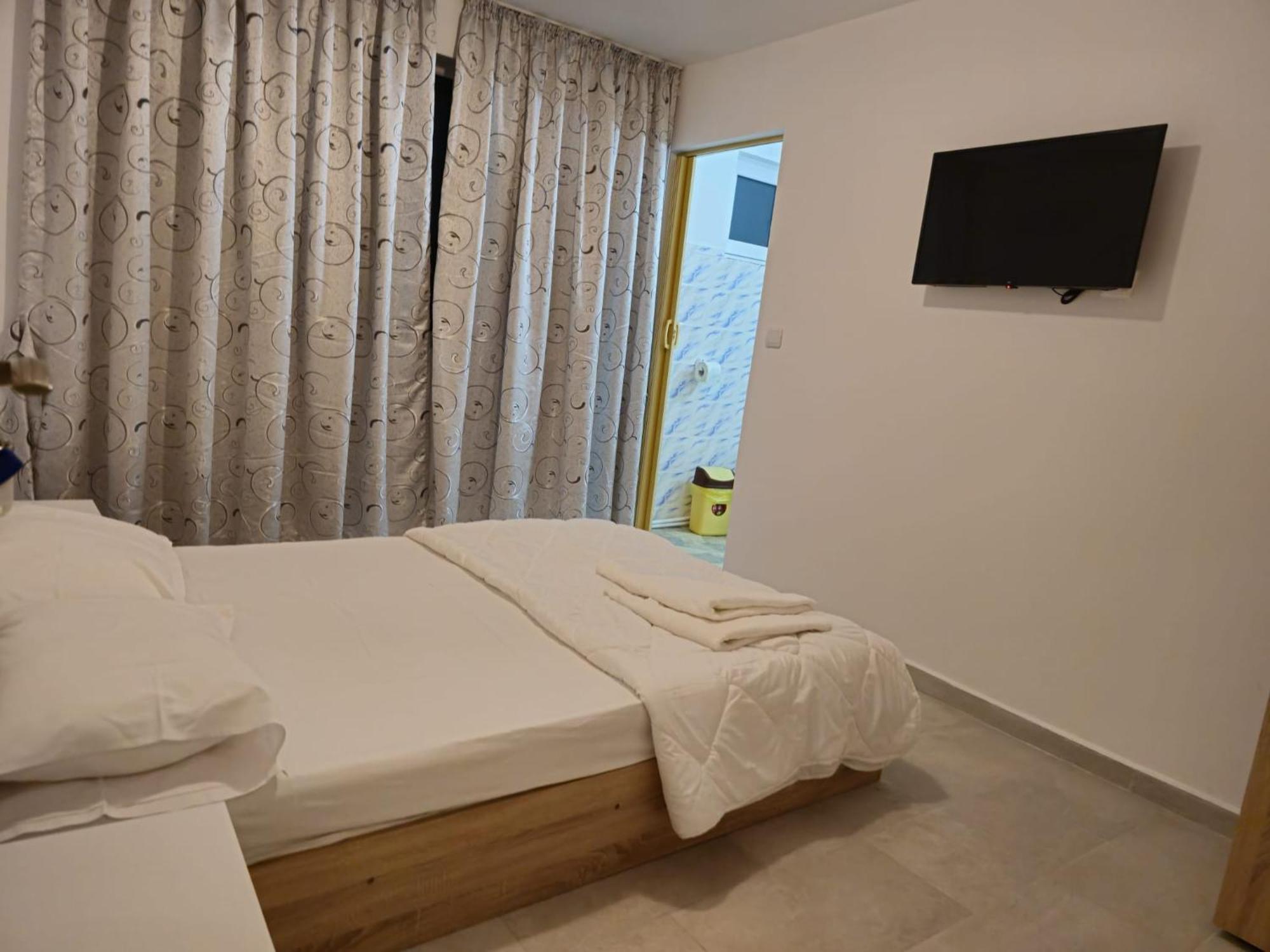 Hotel Sunshine Schitu Esterno foto